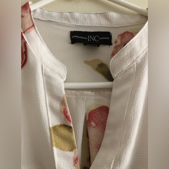 INC International Concepts Women’s Floral Top Blouse - Picture 4 of 5